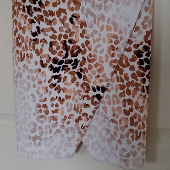 EUC Animal Print Tulip Wrap Dress - Picture 4 of 4
